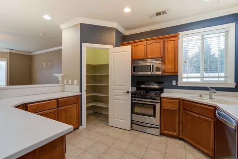 2323 Suzette Ave, Redding, CA 96002 photo 11