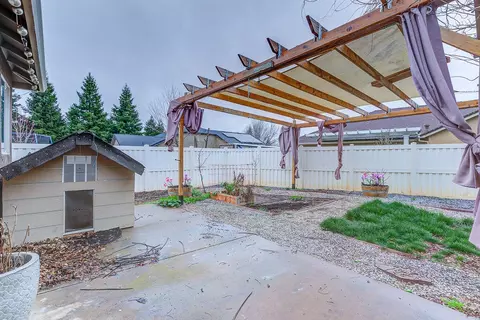 2323 Suzette Ave, Redding, CA 96002 photo 34
