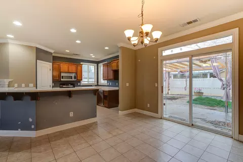 2323 Suzette Ave, Redding, CA 96002 photo 7