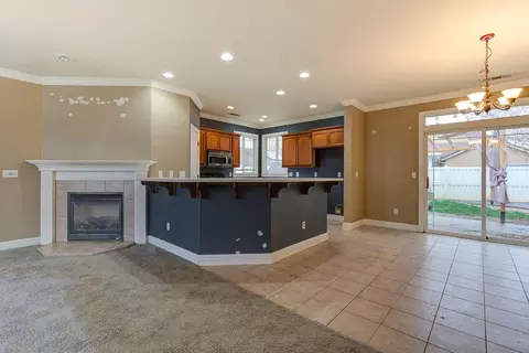 2323 Suzette Ave, Redding, CA 96002 photo 2