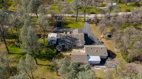 11733 Helena Dr, Redding, CA 96003 photo 4