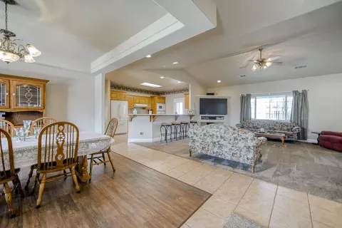 11733 Helena Dr, Redding, CA 96003 photo 17