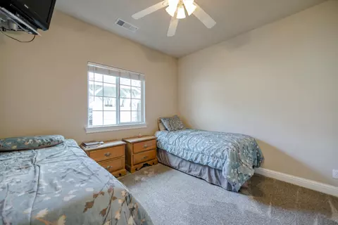 11733 Helena Dr, Redding, CA 96003 photo 34