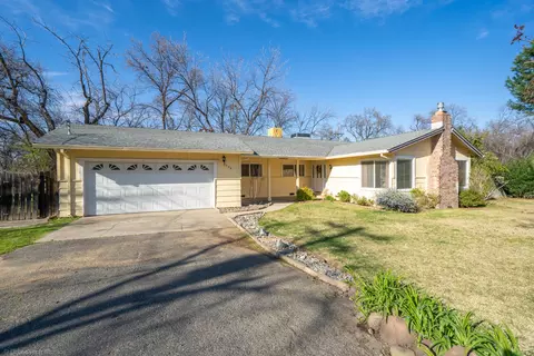 2390 North Dr, Redding, CA 96001 photo 2