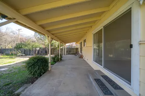 2390 North Dr, Redding, CA 96001 photo 38