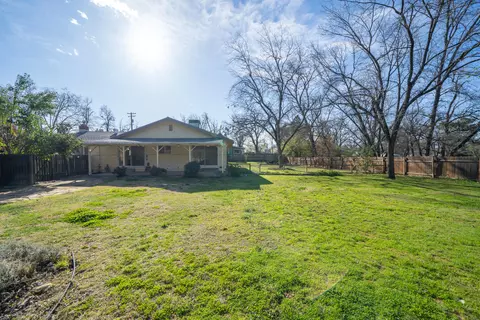 2390 North Dr, Redding, CA 96001 photo 48
