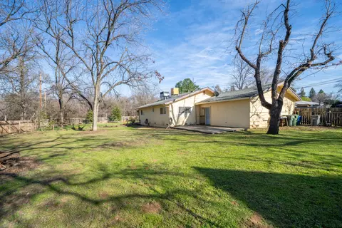 2390 North Dr, Redding, CA 96001 photo 57