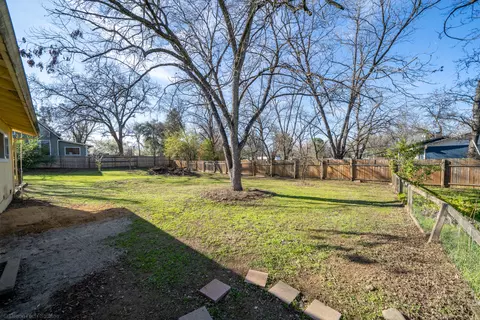2390 North Dr, Redding, CA 96001 photo 54