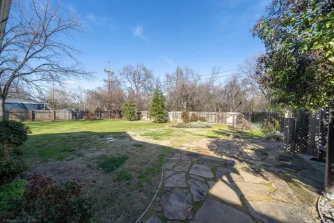 2390 North Dr, Redding, CA 96001 photo 40