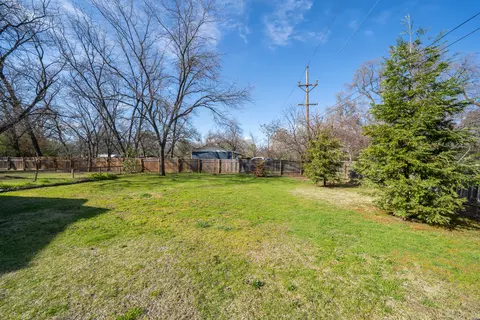 2390 North Dr, Redding, CA 96001 photo 46