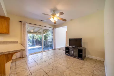 2390 North Dr, Redding, CA 96001 photo 22