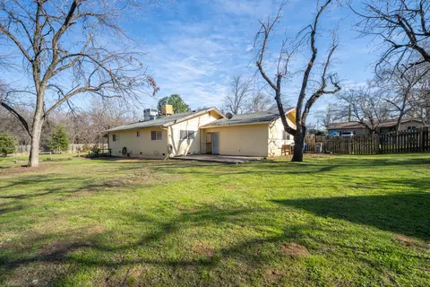 2390 North Dr, Redding, CA 96001 photo 56