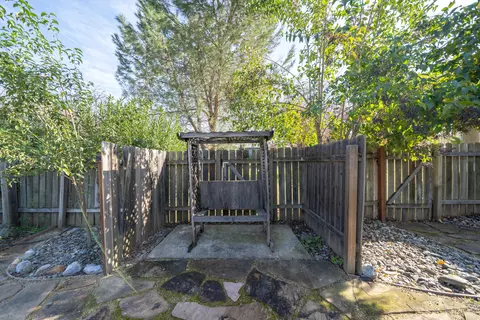 2390 North Dr, Redding, CA 96001 photo 42