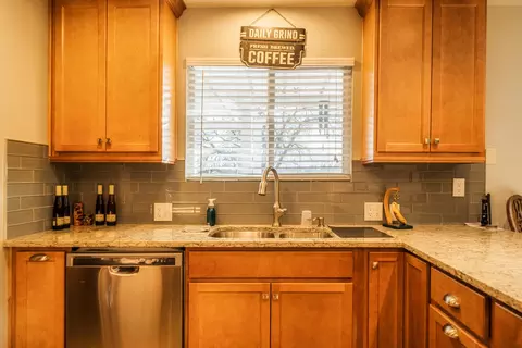 4163 Villa Dr, Redding, CA 96001 photo 9