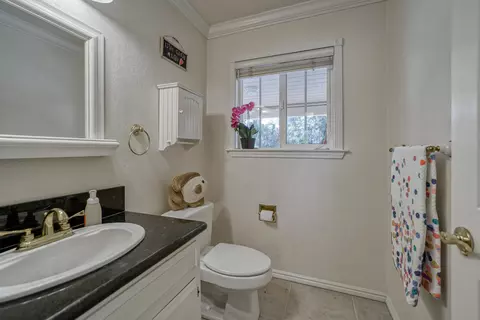 4398 Alta Campo Dr, Redding, CA 96002 photo 47