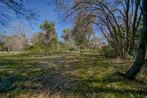 4398 Alta Campo Dr, Redding, CA 96002 photo 52