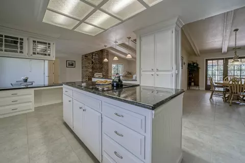 4398 Alta Campo Dr, Redding, CA 96002 photo 19