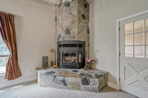 4398 Alta Campo Dr, Redding, CA 96002 photo 13
