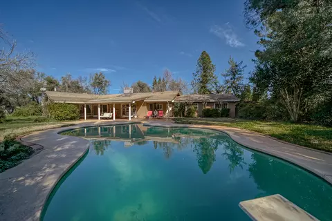 4398 Alta Campo Dr, Redding, CA 96002 photo 58