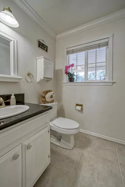 4398 Alta Campo Dr, Redding, CA 96002 photo 48