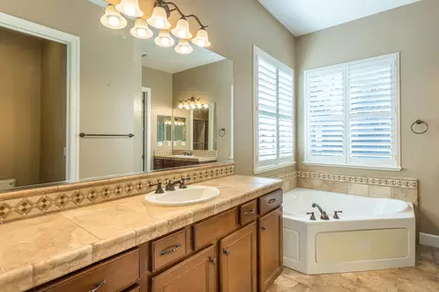4375 Chinook Dr, Redding, CA 96002 photo 18
