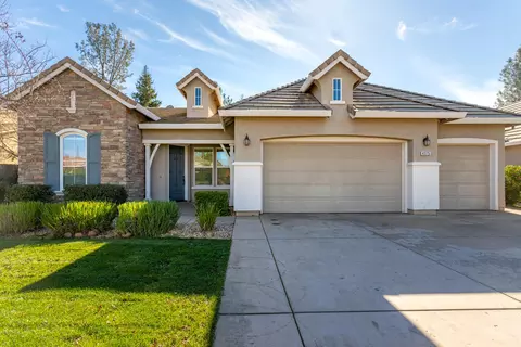 4375 Chinook Dr, Redding, CA 96002 photo 3