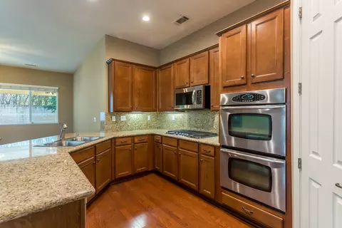 4375 Chinook Dr, Redding, CA 96002 photo 11