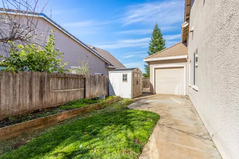 4375 Chinook Dr, Redding, CA 96002 photo 34