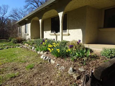 13066 Tamera Way, Redding, CA 96003 photo 2