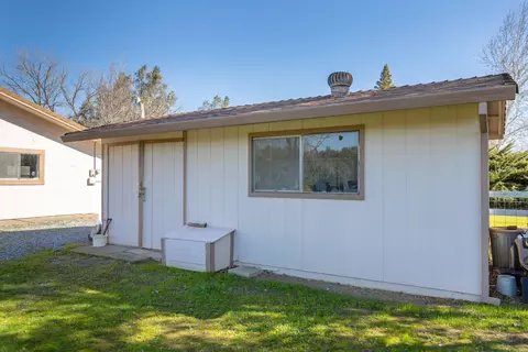 21815 Parkway Dr, Red Bluff, CA 96080 photo 28