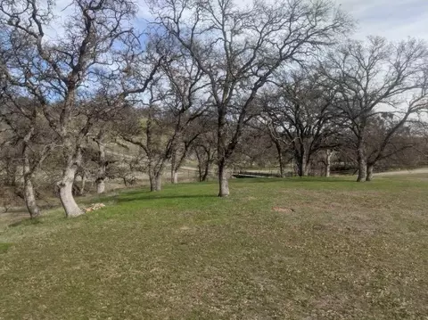 22580 Rio Robles Dr, Red Bluff, CA 96080 photo 4