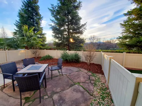 3184 Niklaus, Redding, CA 96002 photo 10