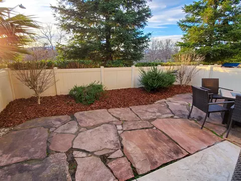 3184 Niklaus, Redding, CA 96002 photo 12