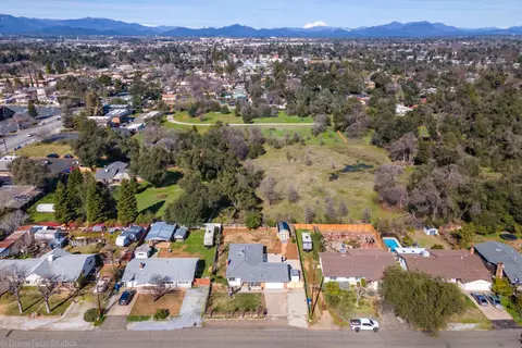 1082 De Moll, Redding, CA 96002 photo 43