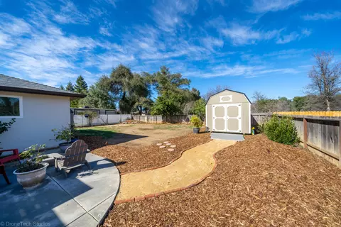 1082 De Moll, Redding, CA 96002 photo 34