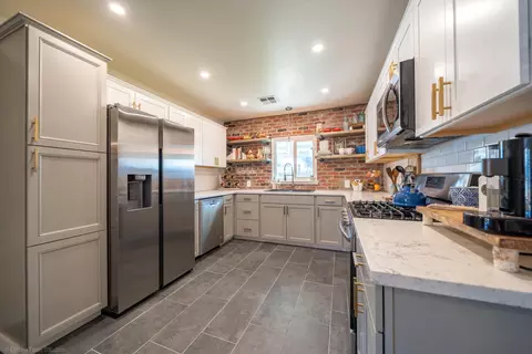 1082 De Moll, Redding, CA 96002 photo 13