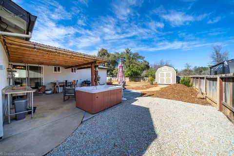 1082 De Moll, Redding, CA 96002 photo 33