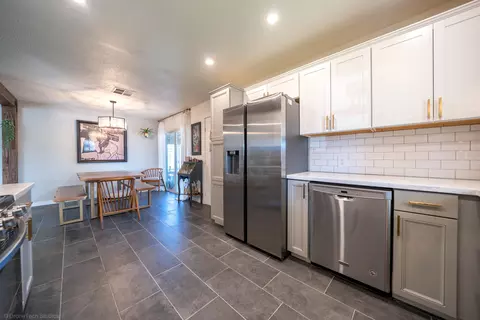 1082 De Moll, Redding, CA 96002 photo 15