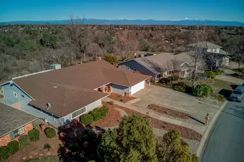 716 Collyer Dr, Redding, CA 96003 photo 4