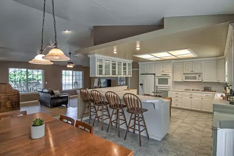 12465 Maria Dr, Redding, CA 96003 photo 18