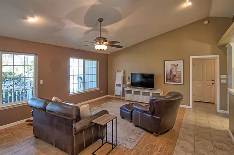 12465 Maria Dr, Redding, CA 96003 photo 16