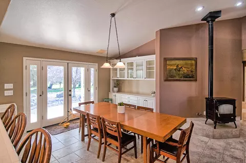 12465 Maria Dr, Redding, CA 96003 photo 23