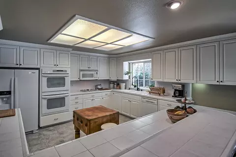 12465 Maria Dr, Redding, CA 96003 photo 21