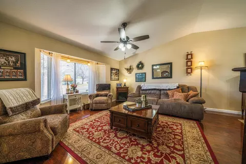 1770 Mary Lake Dr, Redding, CA 96001 photo 6