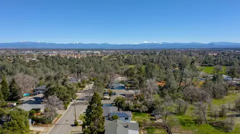 1775 Manchester Dr, Redding, CA 96002 photo 5