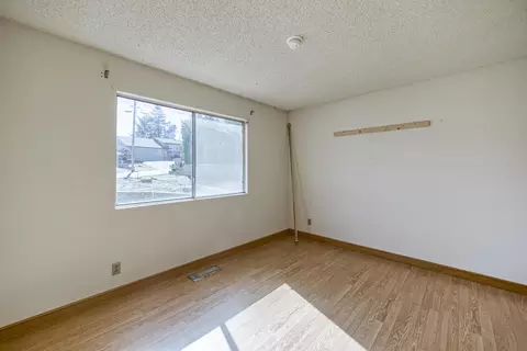 1918 Manchester Dr, Redding, CA 96002 photo 15