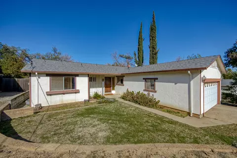 1918 Manchester Dr, Redding, CA 96002 photo 1