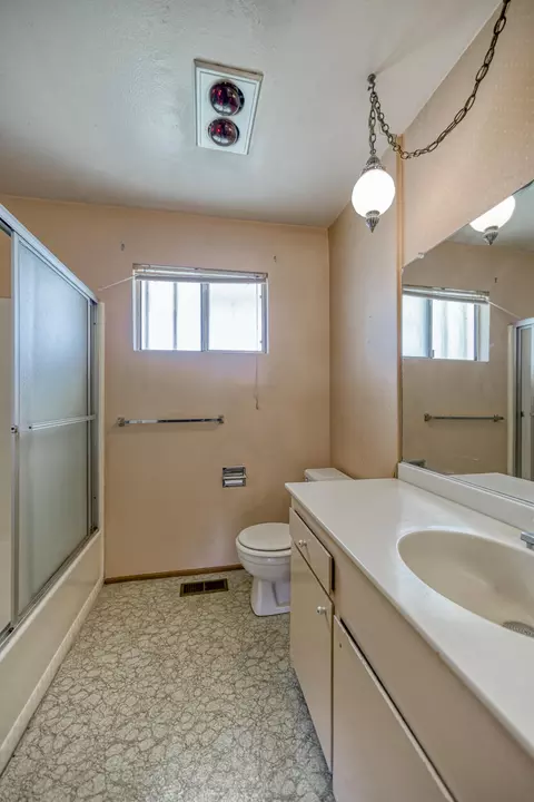 1918 Manchester Dr, Redding, CA 96002 photo 14