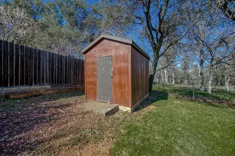 1918 Manchester Dr, Redding, CA 96002 photo 22