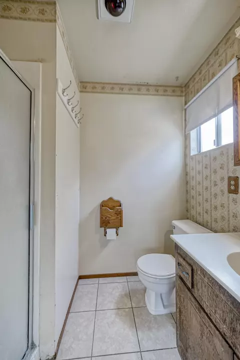 1918 Manchester Dr, Redding, CA 96002 photo 18